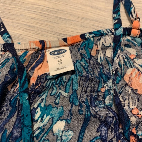 Old Navy Blue Floral Strappy Tank Blouse Sz XS - Picture 3 of 3